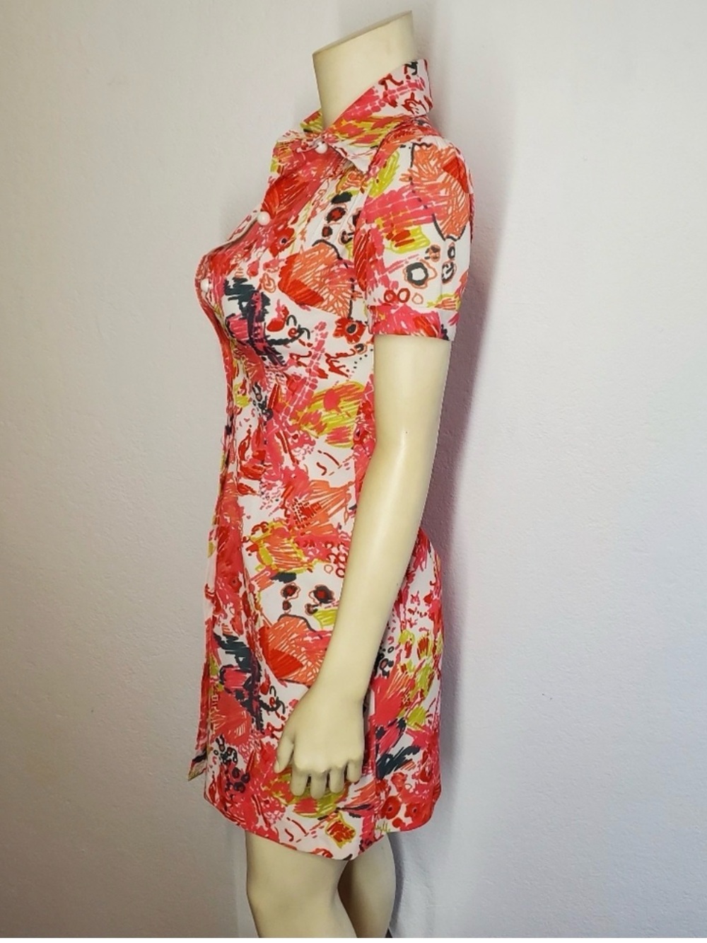 Vintage 70s Hot Pink Print Mini Dress - Picture 2 of 3